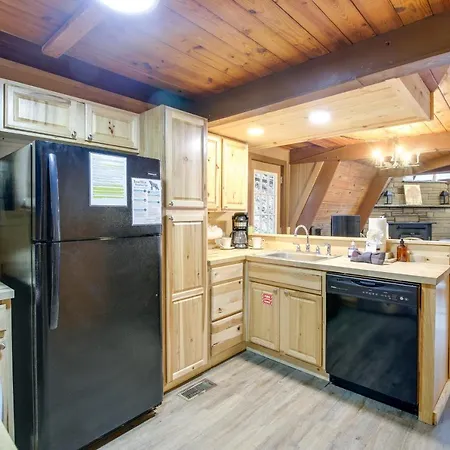 Gatlinburg A-Frame Home With Hot Tub Near Parkway Exterior foto