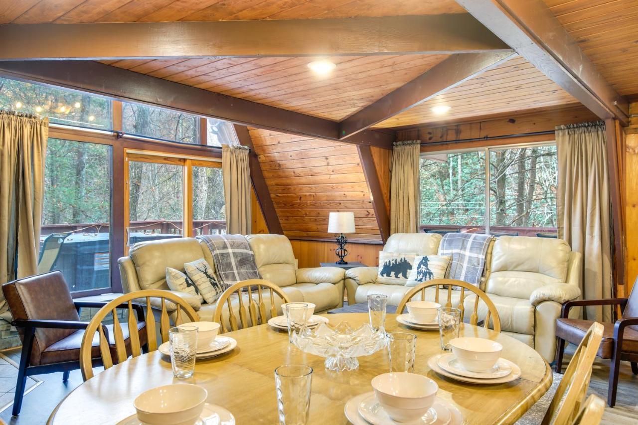 Ferienhaus A-frame With Hot Tub Near Parkway *