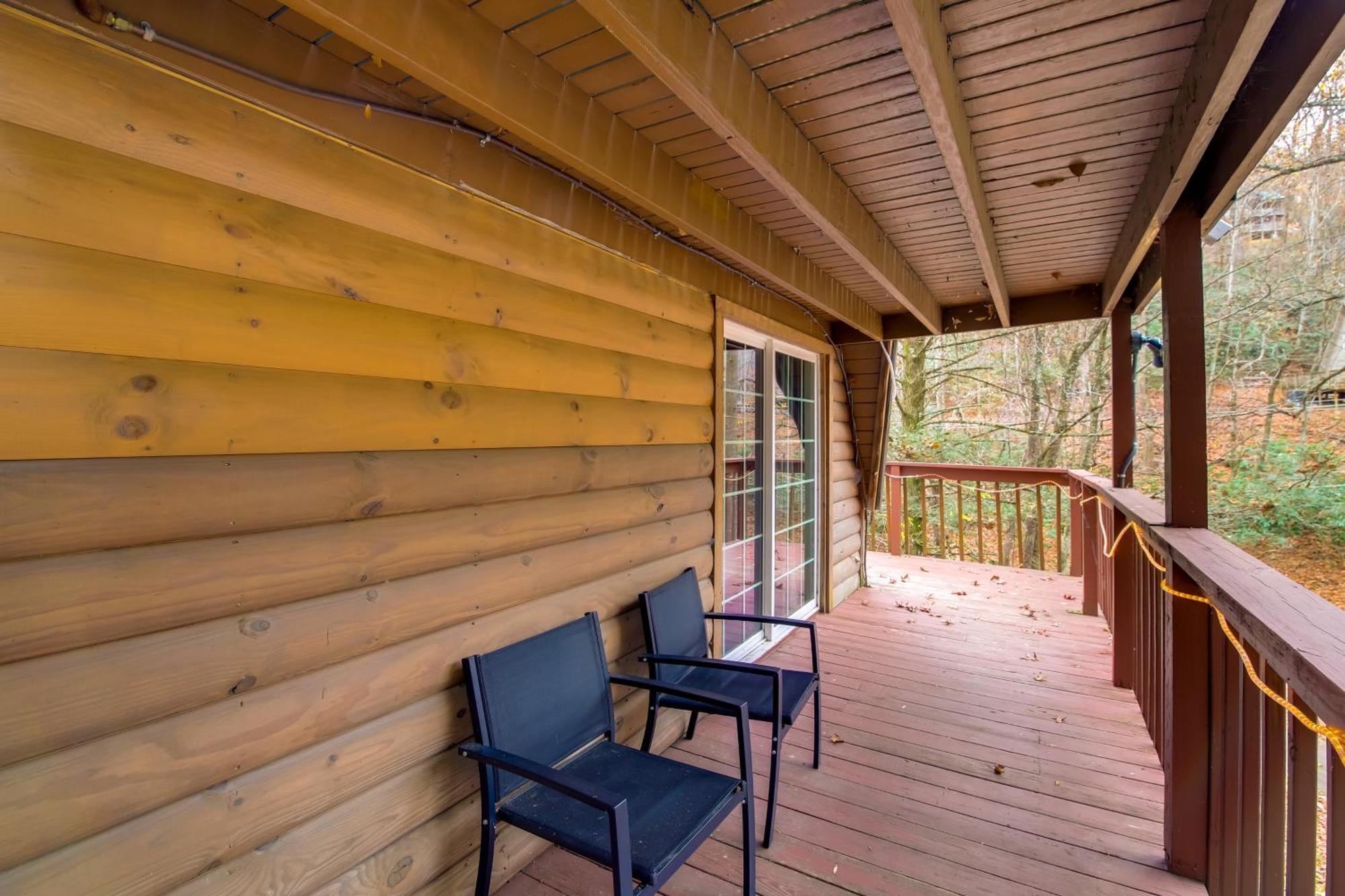 Hébergement de vacances A-frame With Hot Tub Near Parkway